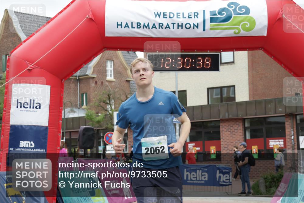 10.05.2026 - 8. Wedeler Halbmarathon Yannick Fuchs http://msf.ph/oto/9733505 10.05.2026 12:30:36 Ziel 2062 meine-sportfotos.de