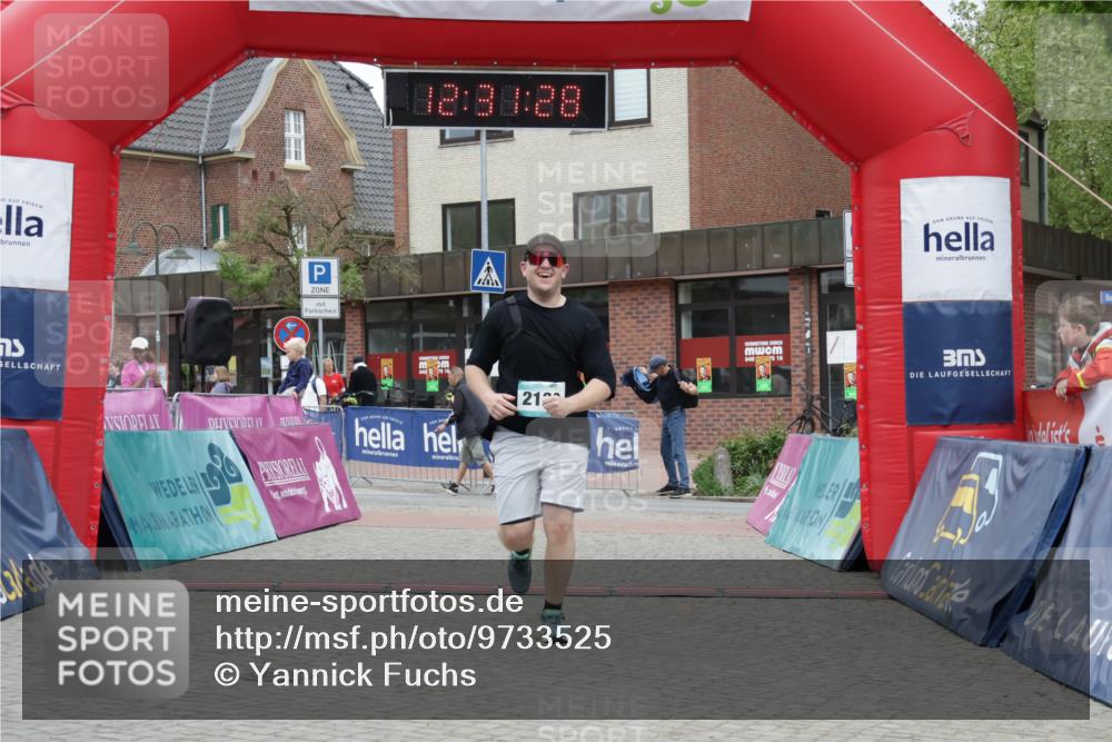 10.05.2026 - 8. Wedeler Halbmarathon Yannick Fuchs http://msf.ph/oto/9733525 10.05.2026 12:31:26 Ziel 2130 meine-sportfotos.de