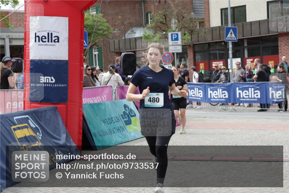 10.05.2026 - 8. Wedeler Halbmarathon Yannick Fuchs http://msf.ph/oto/9733537 10.05.2026 11:49:43 Ziel 355, 480 meine-sportfotos.de