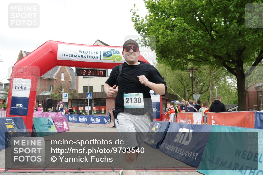 10.05.2026 - 8. Wedeler Halbmarathon Yannick Fuchs http://msf.ph/oto/9733540 10.05.2026 12:31:28 Ziel 2130 meine-sportfotos.de