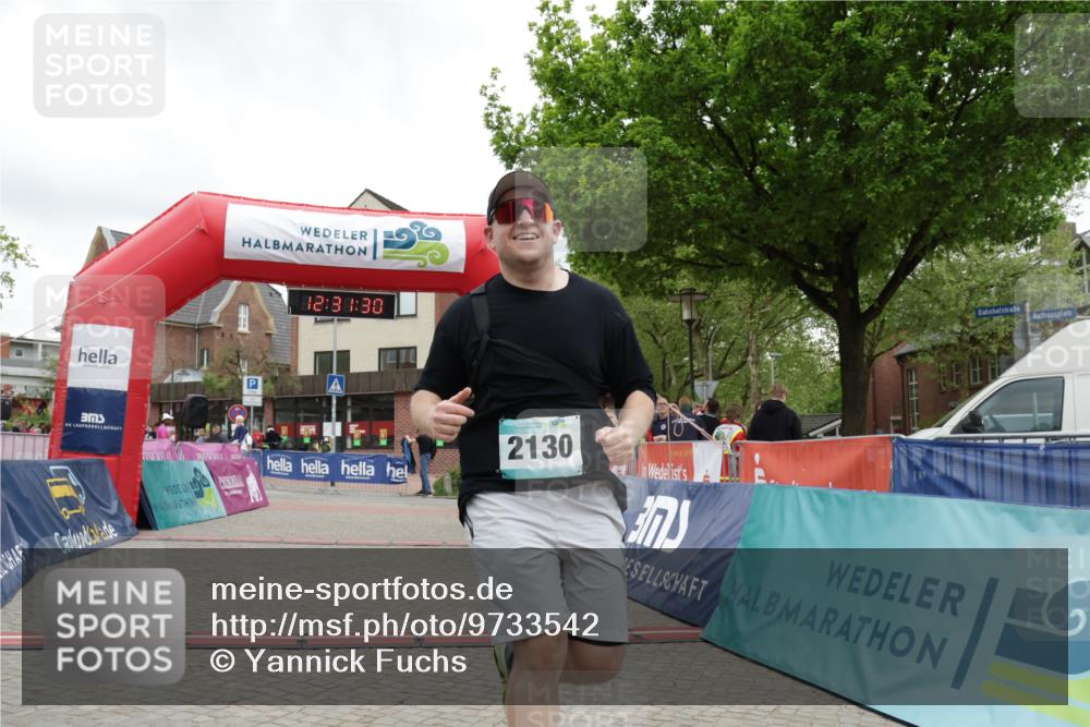 10.05.2026 - 8. Wedeler Halbmarathon Yannick Fuchs http://msf.ph/oto/9733542 10.05.2026 12:31:28 Ziel 2130 meine-sportfotos.de