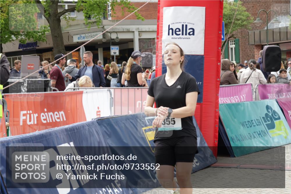 10.05.2026 - 8. Wedeler Halbmarathon Yannick Fuchs http://msf.ph/oto/9733552 10.05.2026 11:49:45 Ziel 355, 480 meine-sportfotos.de