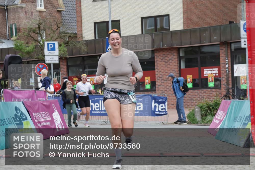 10.05.2026 - 8. Wedeler Halbmarathon Yannick Fuchs http://msf.ph/oto/9733560 10.05.2026 12:31:43 Ziel 964, 2153 meine-sportfotos.de