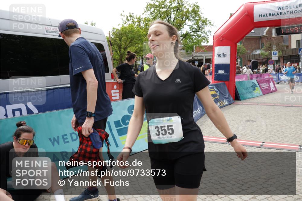 10.05.2026 - 8. Wedeler Halbmarathon Yannick Fuchs http://msf.ph/oto/9733573 10.05.2026 11:49:48 Ziel 355, 480, 736 meine-sportfotos.de