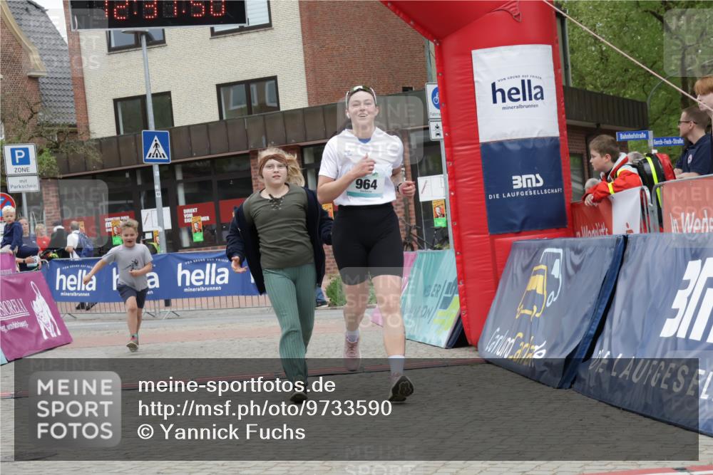 10.05.2026 - 8. Wedeler Halbmarathon Yannick Fuchs http://msf.ph/oto/9733590 10.05.2026 12:31:48 Ziel 964, 2153 meine-sportfotos.de