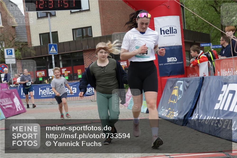 10.05.2026 - 8. Wedeler Halbmarathon Yannick Fuchs http://msf.ph/oto/9733594 10.05.2026 12:31:49 Ziel 465, 964, 2153 meine-sportfotos.de