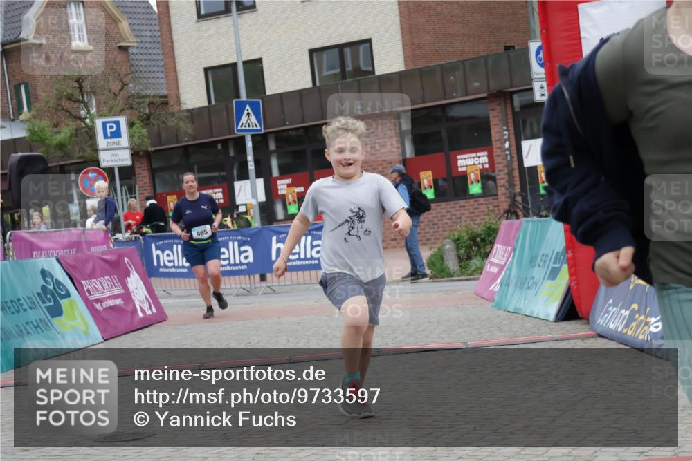 10.05.2026 - 8. Wedeler Halbmarathon Yannick Fuchs http://msf.ph/oto/9733597 10.05.2026 12:31:50 Ziel 465, 964 meine-sportfotos.de