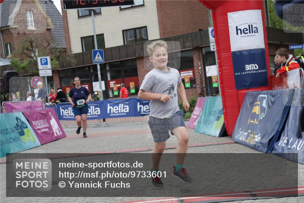 10.05.2026 - 8. Wedeler Halbmarathon Yannick Fuchs http://msf.ph/oto/9733601 10.05.2026 12:31:50 Ziel 465, 964 meine-sportfotos.de
