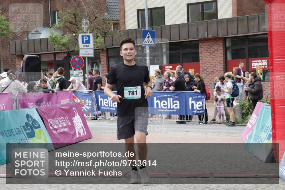 10.05.2026 - 8. Wedeler Halbmarathon Yannick Fuchs http://msf.ph/oto/9733614 10.05.2026 11:49:58 Ziel 781 meine-sportfotos.de