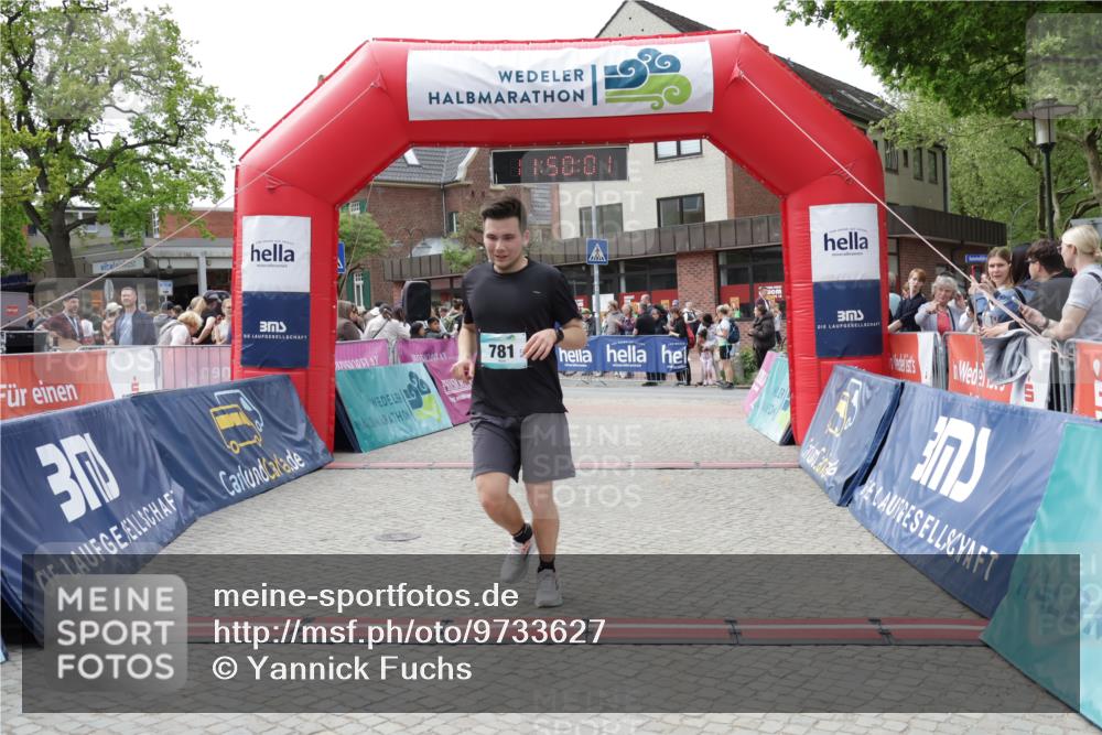 10.05.2026 - 8. Wedeler Halbmarathon Yannick Fuchs http://msf.ph/oto/9733627 10.05.2026 11:49:59 Ziel 273, 781 meine-sportfotos.de