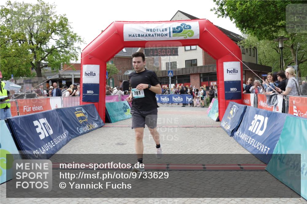 10.05.2026 - 8. Wedeler Halbmarathon Yannick Fuchs http://msf.ph/oto/9733629 10.05.2026 11:49:59 Ziel 273, 781 meine-sportfotos.de