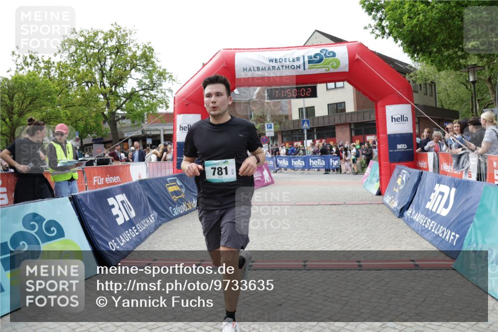10.05.2026 - 8. Wedeler Halbmarathon Yannick Fuchs http://msf.ph/oto/9733635 10.05.2026 11:50:00 Ziel 182, 273, 781 meine-sportfotos.de