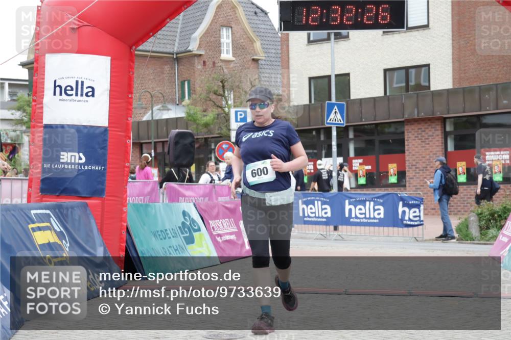 10.05.2026 - 8. Wedeler Halbmarathon Yannick Fuchs http://msf.ph/oto/9733639 10.05.2026 12:32:24 Ziel 163, 600 meine-sportfotos.de
