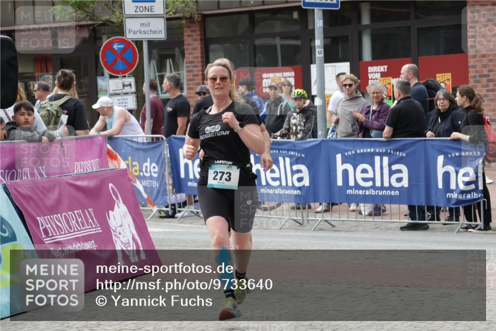 10.05.2026 - 8. Wedeler Halbmarathon Yannick Fuchs http://msf.ph/oto/9733640 10.05.2026 11:50:03 Ziel 182, 273, 781 meine-sportfotos.de