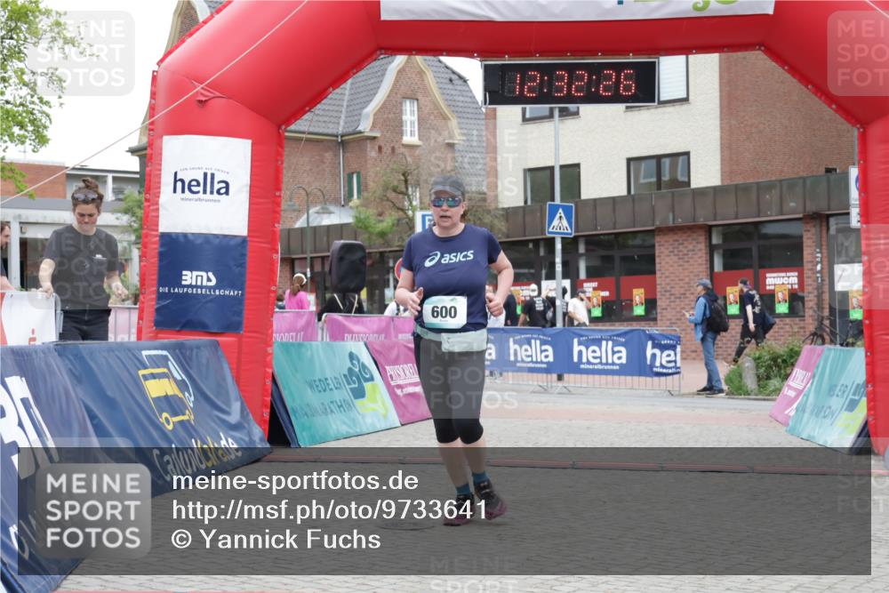 10.05.2026 - 8. Wedeler Halbmarathon Yannick Fuchs http://msf.ph/oto/9733641 10.05.2026 12:32:24 Ziel 163, 600 meine-sportfotos.de