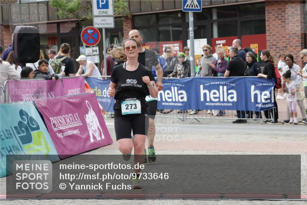 10.05.2026 - 8. Wedeler Halbmarathon Yannick Fuchs http://msf.ph/oto/9733646 10.05.2026 11:50:03 Ziel 182, 273, 781 meine-sportfotos.de