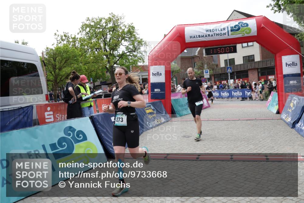 10.05.2026 - 8. Wedeler Halbmarathon Yannick Fuchs http://msf.ph/oto/9733668 10.05.2026 11:50:05 Ziel 182, 273, 965 meine-sportfotos.de