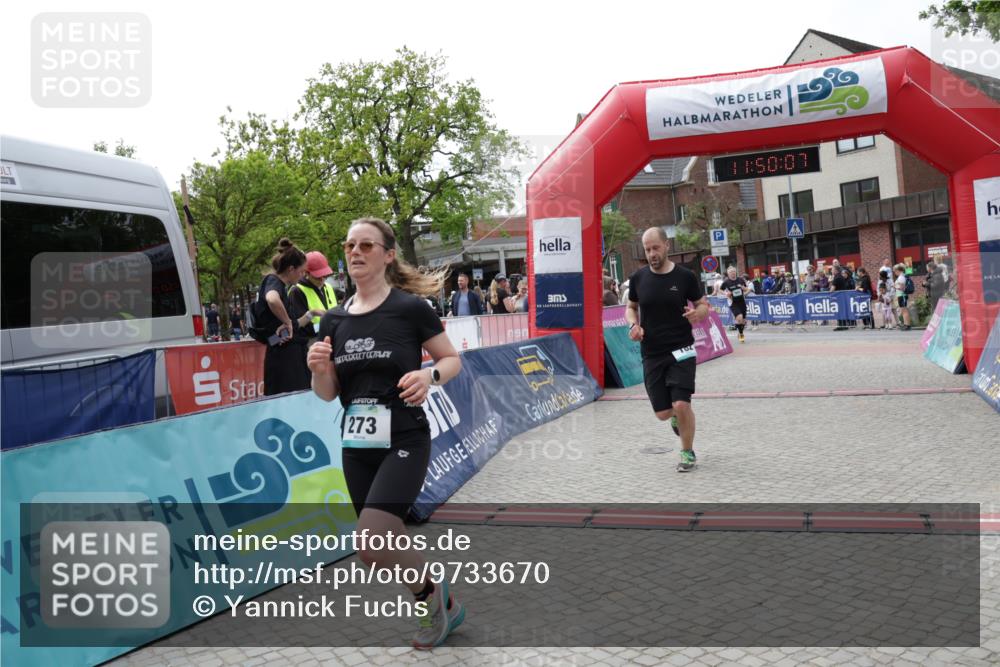 10.05.2026 - 8. Wedeler Halbmarathon Yannick Fuchs http://msf.ph/oto/9733670 10.05.2026 11:50:06 Ziel 182, 273, 965 meine-sportfotos.de