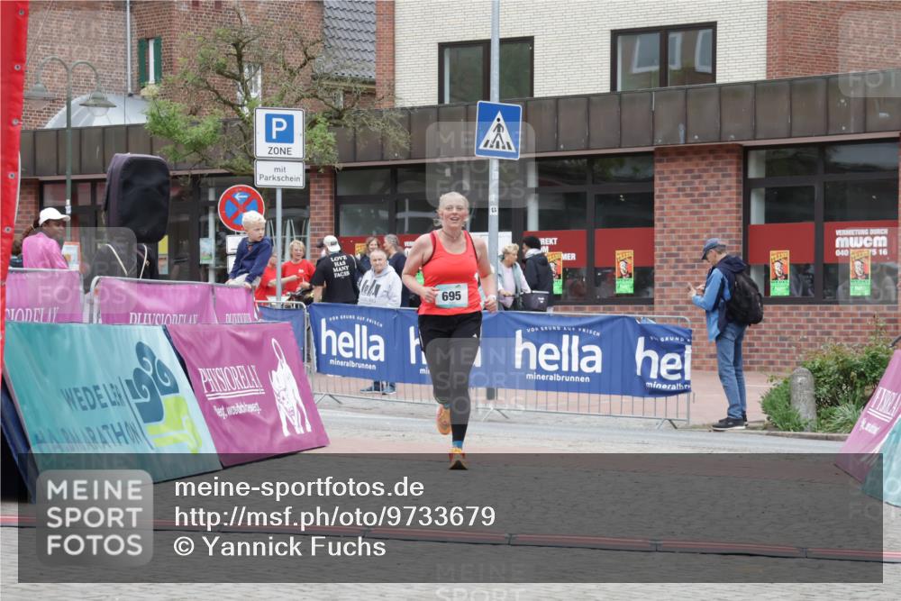 10.05.2026 - 8. Wedeler Halbmarathon Yannick Fuchs http://msf.ph/oto/9733679 10.05.2026 12:32:35 Ziel 695 meine-sportfotos.de