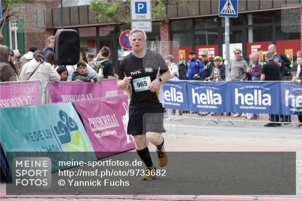 10.05.2026 - 8. Wedeler Halbmarathon Yannick Fuchs http://msf.ph/oto/9733682 10.05.2026 11:50:08 Ziel 182, 273, 965 meine-sportfotos.de