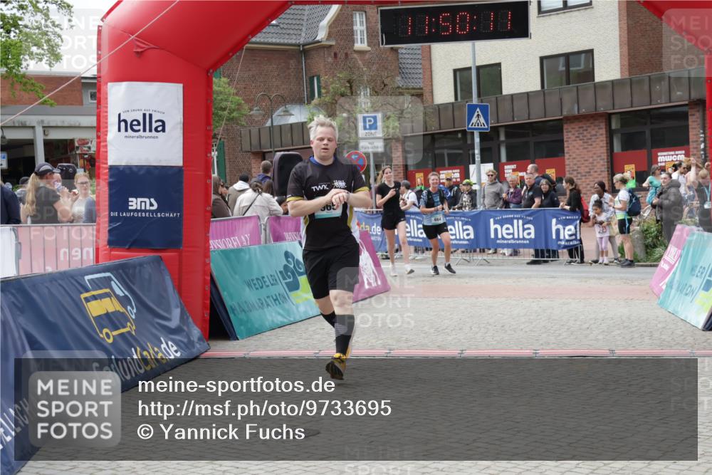 10.05.2026 - 8. Wedeler Halbmarathon Yannick Fuchs http://msf.ph/oto/9733695 10.05.2026 11:50:09 Ziel 182, 273, 664, 665, 965 meine-sportfotos.de