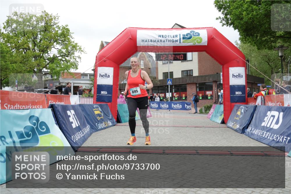 10.05.2026 - 8. Wedeler Halbmarathon Yannick Fuchs http://msf.ph/oto/9733700 10.05.2026 12:32:38 Ziel 695 meine-sportfotos.de