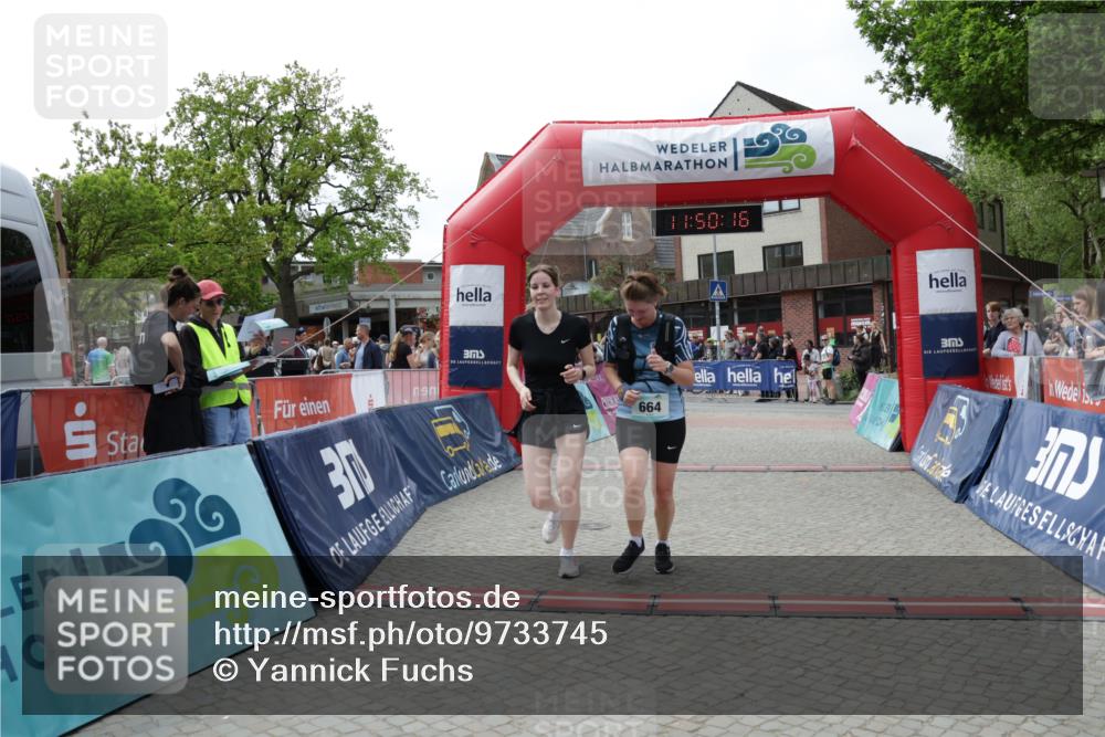 10.05.2026 - 8. Wedeler Halbmarathon Yannick Fuchs http://msf.ph/oto/9733745 10.05.2026 11:50:15 Ziel 130, 664, 665, 965 meine-sportfotos.de
