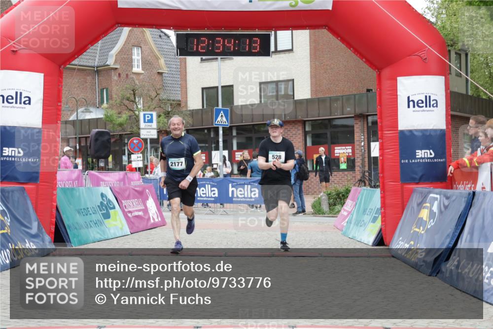 10.05.2026 - 8. Wedeler Halbmarathon Yannick Fuchs http://msf.ph/oto/9733776 10.05.2026 12:34:11 Ziel 528, 638, 640, 2177 meine-sportfotos.de