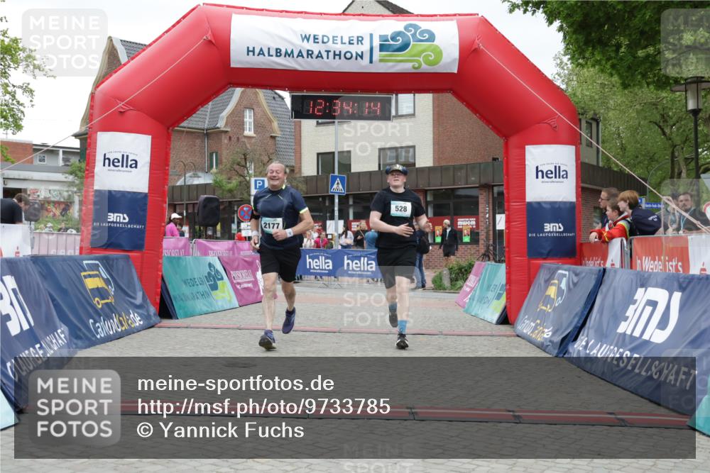 10.05.2026 - 8. Wedeler Halbmarathon Yannick Fuchs http://msf.ph/oto/9733785 10.05.2026 12:34:12 Ziel 528, 640, 2177 meine-sportfotos.de