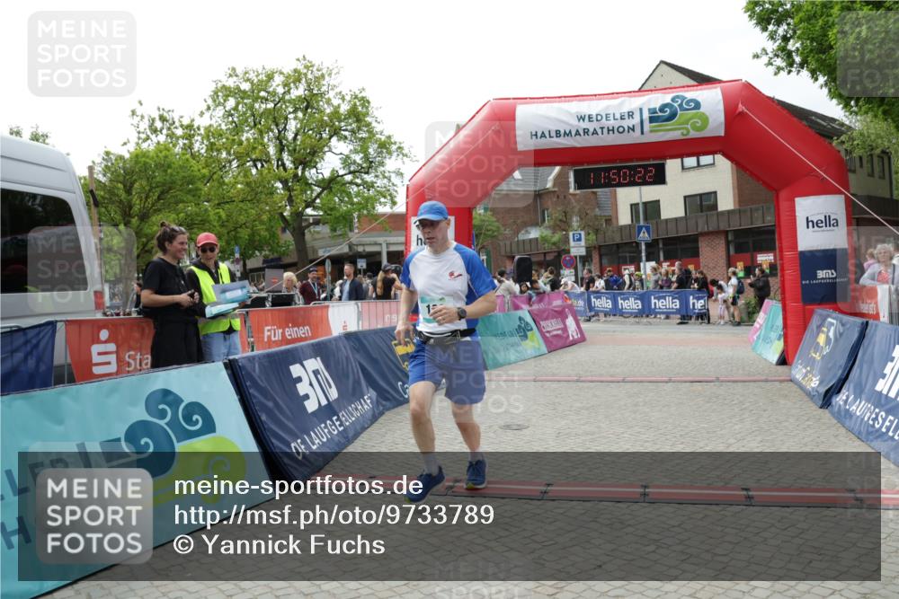 10.05.2026 - 8. Wedeler Halbmarathon Yannick Fuchs http://msf.ph/oto/9733789 10.05.2026 11:50:21 Ziel 130, 151 meine-sportfotos.de
