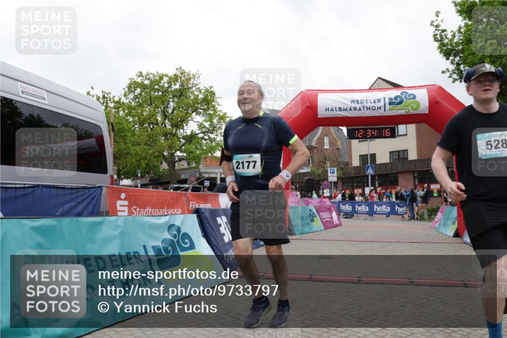 10.05.2026 - 8. Wedeler Halbmarathon Yannick Fuchs http://msf.ph/oto/9733797 10.05.2026 12:34:14 Ziel 528, 2177 meine-sportfotos.de