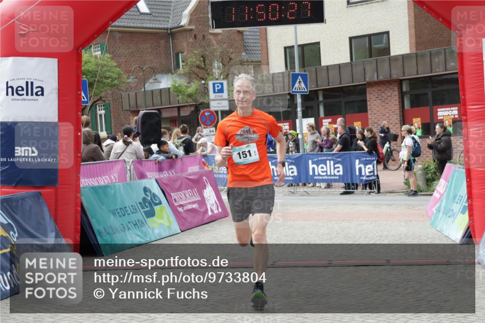 10.05.2026 - 8. Wedeler Halbmarathon Yannick Fuchs http://msf.ph/oto/9733804 10.05.2026 11:50:25 Ziel 130, 151, 2037, 2207 meine-sportfotos.de