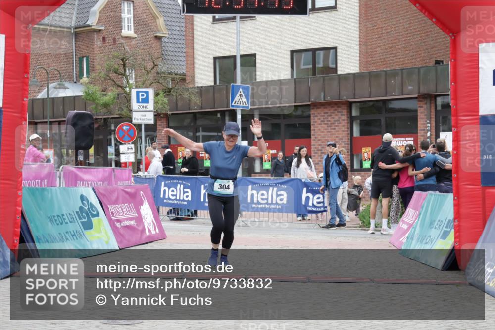 10.05.2026 - 8. Wedeler Halbmarathon Yannick Fuchs http://msf.ph/oto/9733832 10.05.2026 12:34:41 Ziel 304 meine-sportfotos.de
