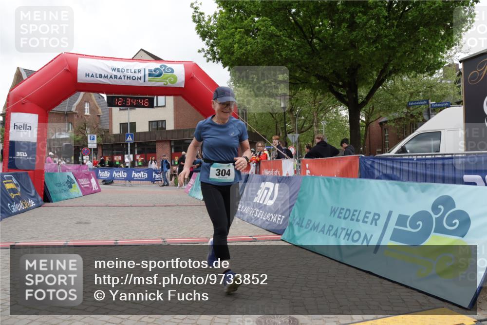 10.05.2026 - 8. Wedeler Halbmarathon Yannick Fuchs http://msf.ph/oto/9733852 10.05.2026 12:34:44 Ziel 304 meine-sportfotos.de