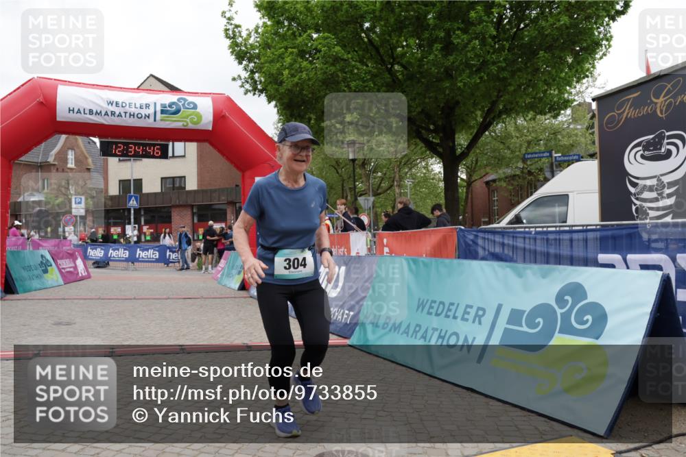 10.05.2026 - 8. Wedeler Halbmarathon Yannick Fuchs http://msf.ph/oto/9733855 10.05.2026 12:34:44 Ziel 304 meine-sportfotos.de