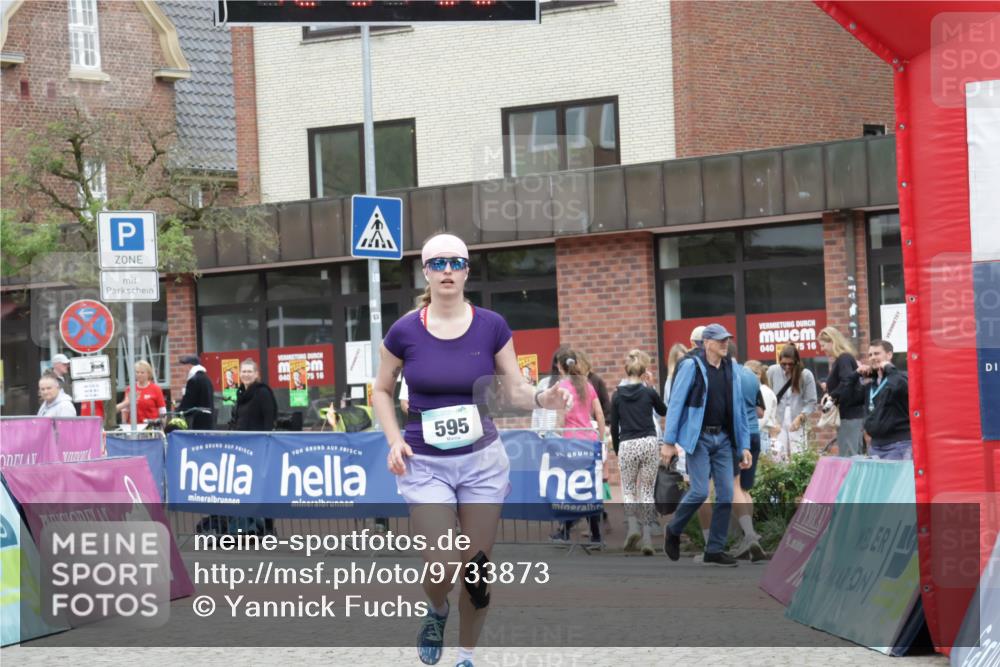 10.05.2026 - 8. Wedeler Halbmarathon Yannick Fuchs http://msf.ph/oto/9733873 10.05.2026 12:34:56 Ziel 595 meine-sportfotos.de