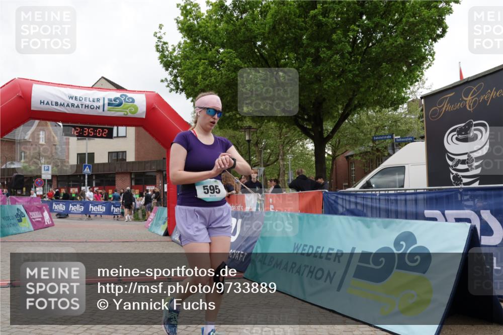 10.05.2026 - 8. Wedeler Halbmarathon Yannick Fuchs http://msf.ph/oto/9733889 10.05.2026 12:35:00 Ziel 595 meine-sportfotos.de
