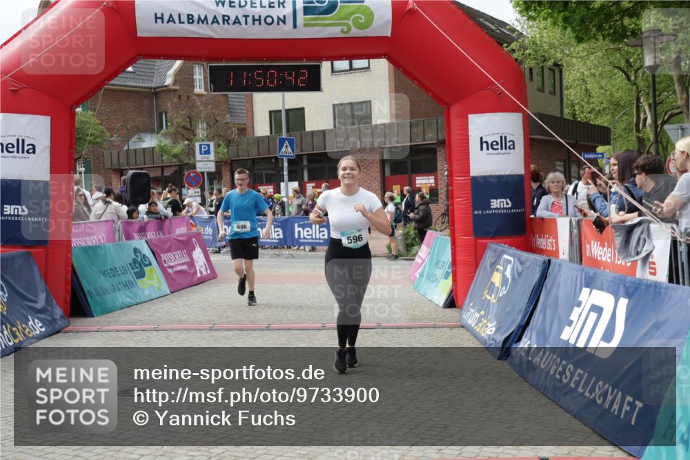 10.05.2026 - 8. Wedeler Halbmarathon Yannick Fuchs http://msf.ph/oto/9733900 10.05.2026 11:50:40 Ziel 36, 596, 604, 606 meine-sportfotos.de