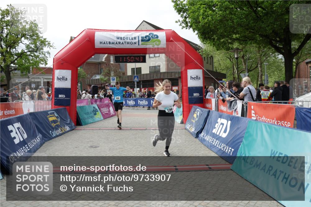 10.05.2026 - 8. Wedeler Halbmarathon Yannick Fuchs http://msf.ph/oto/9733907 10.05.2026 11:50:41 Ziel 36, 596, 604, 606 meine-sportfotos.de