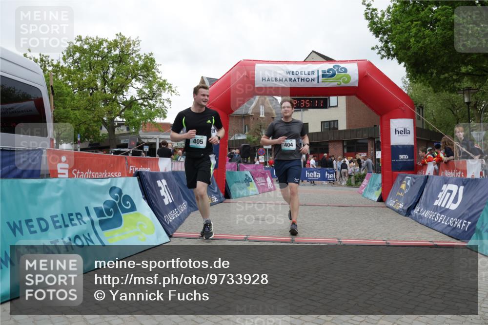 10.05.2026 - 8. Wedeler Halbmarathon Yannick Fuchs http://msf.ph/oto/9733928 10.05.2026 12:35:09 Ziel 404, 405 meine-sportfotos.de