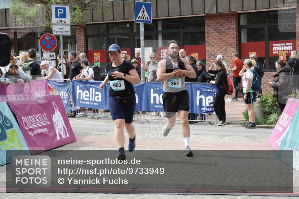 10.05.2026 - 8. Wedeler Halbmarathon Yannick Fuchs http://msf.ph/oto/9733949 10.05.2026 11:50:50 Ziel 36, 364, 903 meine-sportfotos.de