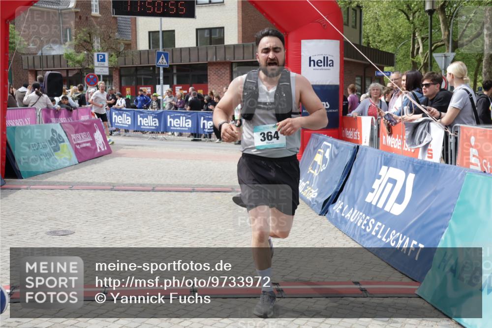 10.05.2026 - 8. Wedeler Halbmarathon Yannick Fuchs http://msf.ph/oto/9733972 10.05.2026 11:50:53 Ziel 94, 364, 903, 905 meine-sportfotos.de