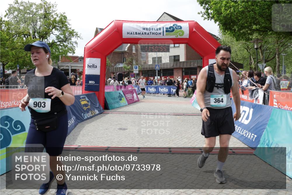 10.05.2026 - 8. Wedeler Halbmarathon Yannick Fuchs http://msf.ph/oto/9733978 10.05.2026 11:50:53 Ziel 94, 364, 903, 905 meine-sportfotos.de