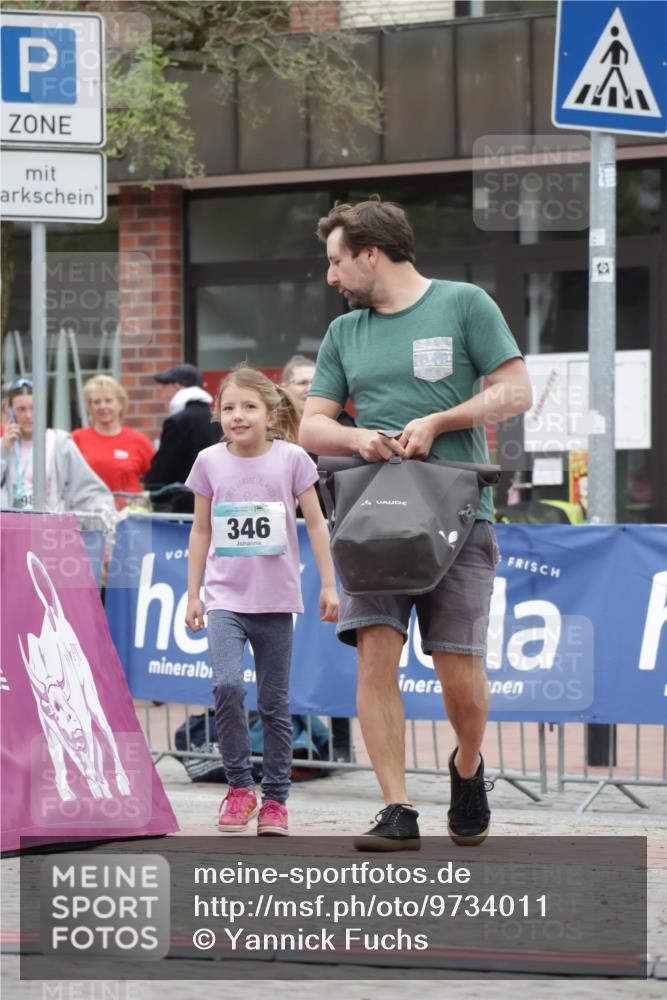 10.05.2026 - 8. Wedeler Halbmarathon Yannick Fuchs http://msf.ph/oto/9734011 10.05.2026 12:36:46 Ziel  meine-sportfotos.de