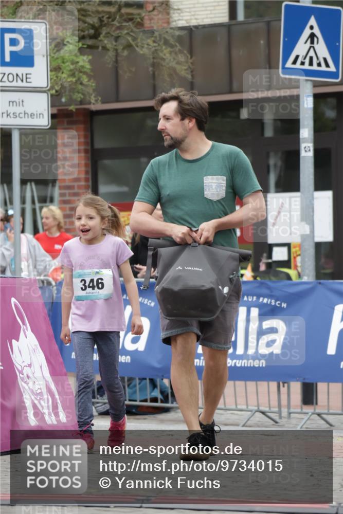 10.05.2026 - 8. Wedeler Halbmarathon Yannick Fuchs http://msf.ph/oto/9734015 10.05.2026 12:36:47 Ziel  meine-sportfotos.de