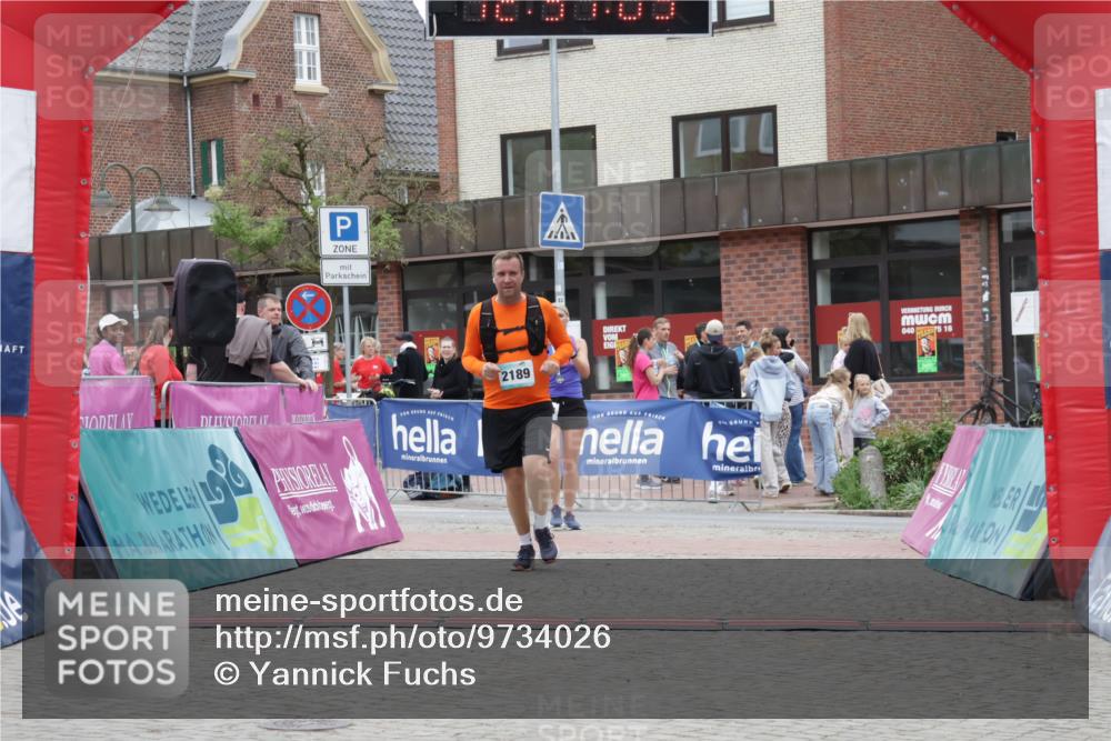 10.05.2026 - 8. Wedeler Halbmarathon Yannick Fuchs http://msf.ph/oto/9734026 10.05.2026 12:37:03 Ziel 2189 meine-sportfotos.de