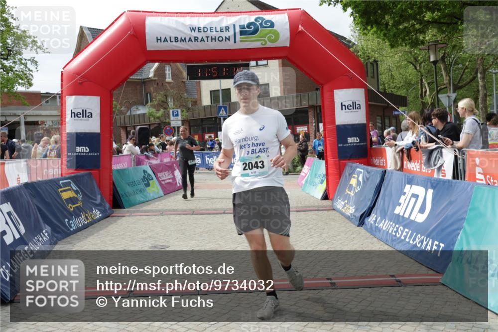 10.05.2026 - 8. Wedeler Halbmarathon Yannick Fuchs http://msf.ph/oto/9734032 10.05.2026 11:51:12 Ziel 249, 2043 meine-sportfotos.de