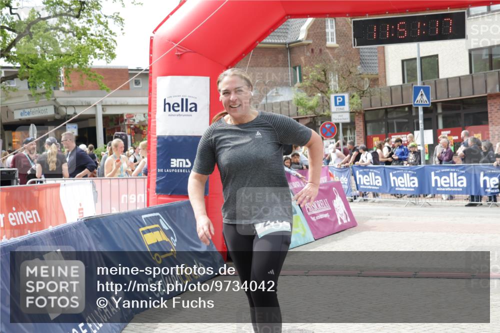 10.05.2026 - 8. Wedeler Halbmarathon Yannick Fuchs http://msf.ph/oto/9734042 10.05.2026 11:51:15 Ziel 249, 2043 meine-sportfotos.de