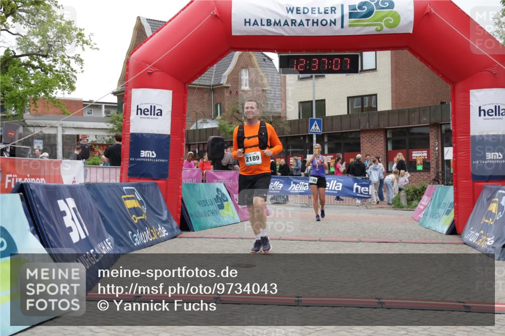 10.05.2026 - 8. Wedeler Halbmarathon Yannick Fuchs http://msf.ph/oto/9734043 10.05.2026 12:37:05 Ziel 2189 meine-sportfotos.de
