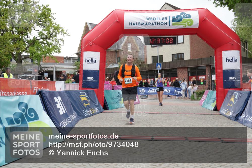 10.05.2026 - 8. Wedeler Halbmarathon Yannick Fuchs http://msf.ph/oto/9734048 10.05.2026 12:37:06 Ziel 2189 meine-sportfotos.de